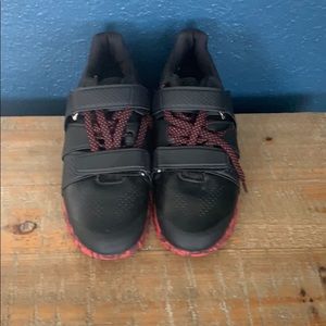 ✨Mark Down✨ Reebok legacy lifters